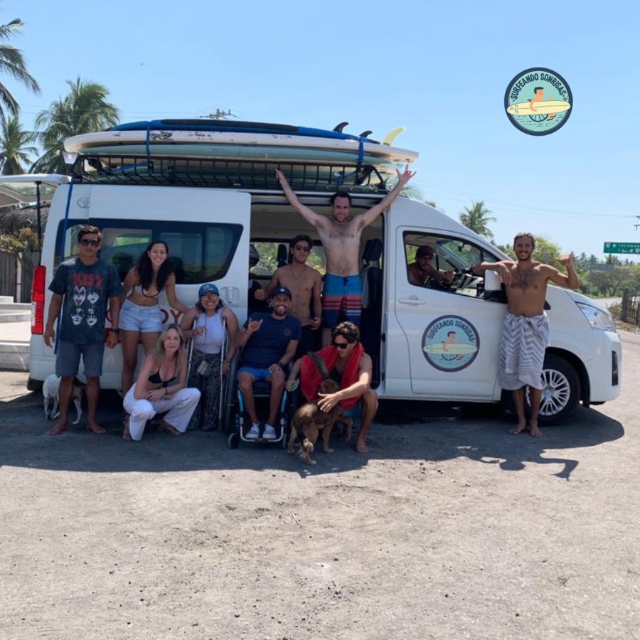 Silla de ruedas anfibia en la playa